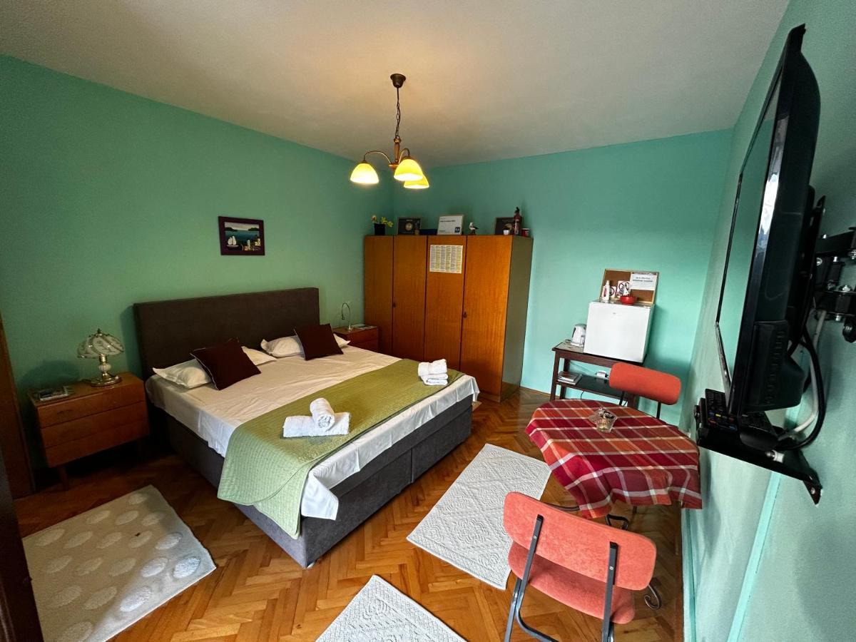 Hotel Soba Za Odmor Nika Kaštela Zewnętrze zdjęcie